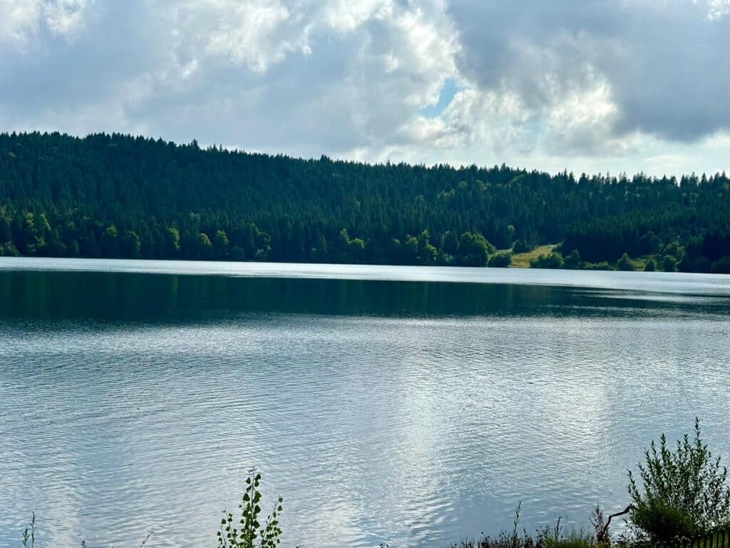 lac du Bouchet saint nicolas auvergne via allier lac volcan