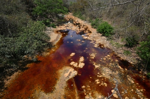 salvador pollution mines rivière